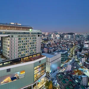 Отель Holiday Express Hongdae, An Ihg